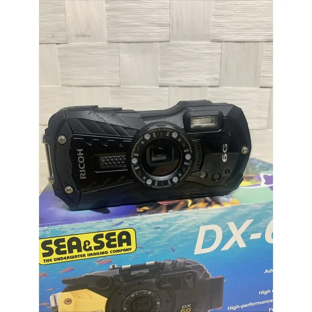 RICOH WG-50 Waterproof 16MP Digital Camera w/ UW Camera Housing System TESTED